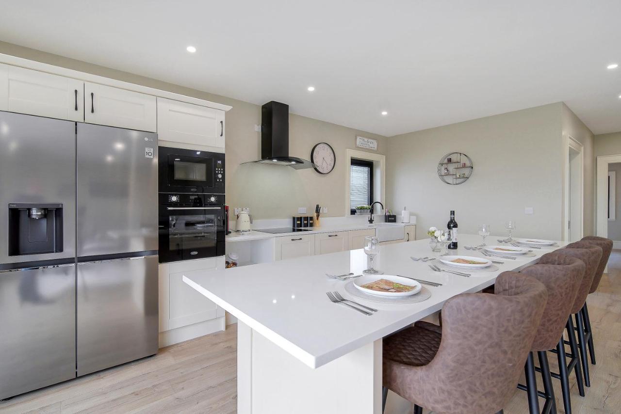 Seaview Lodge Apartment 'Sleeping 4 Guests' Rockstown Екстер'єр фото