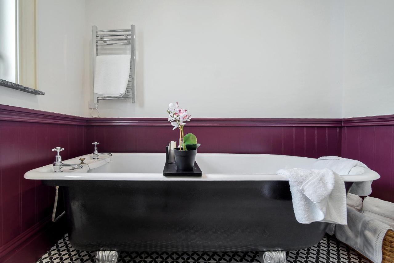 Seaview Lodge Apartment 'Sleeping 4 Guests' Rockstown Екстер'єр фото