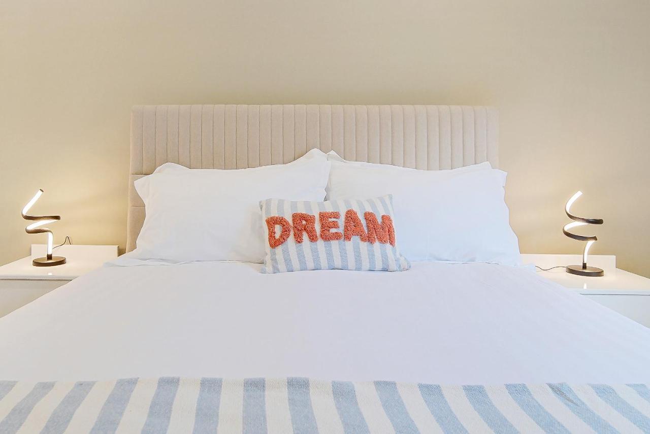 Seaview Lodge Apartment 'Sleeping 4 Guests' Rockstown Екстер'єр фото