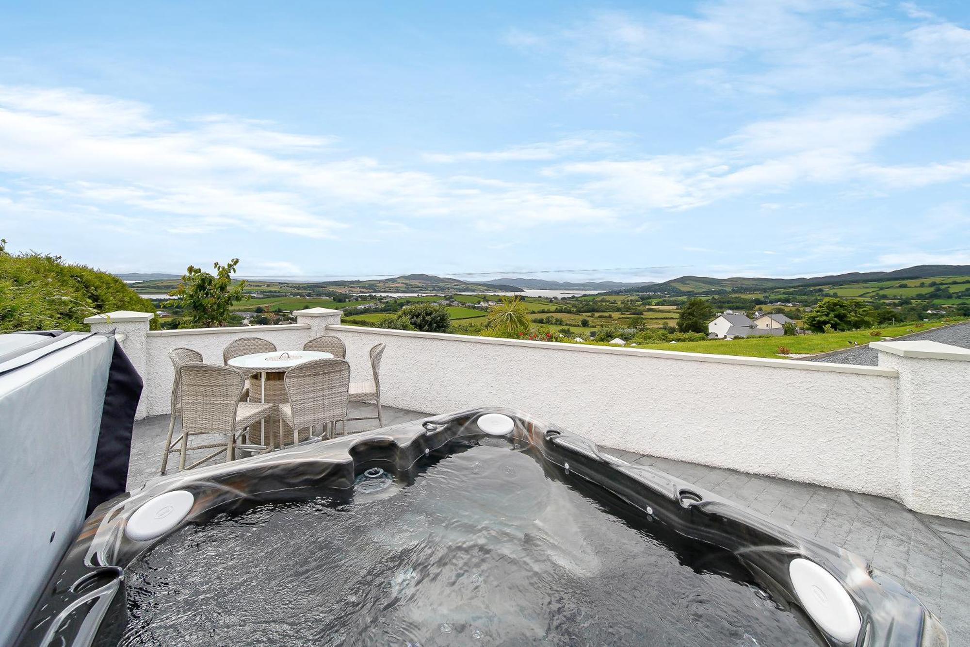 Seaview Lodge Apartment 'Sleeping 4 Guests' Rockstown Екстер'єр фото