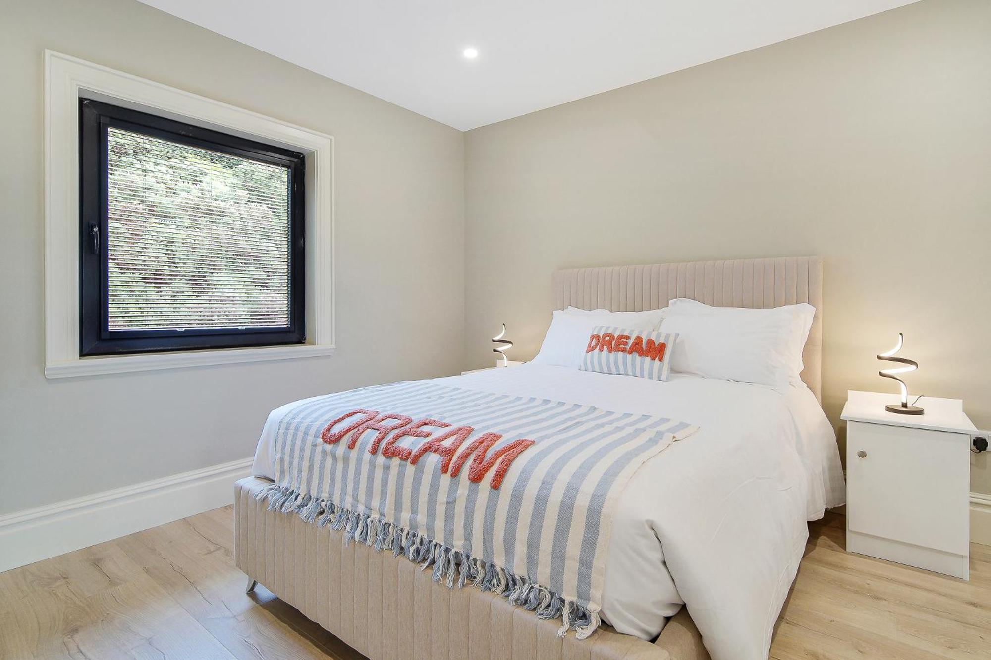 Seaview Lodge Apartment 'Sleeping 4 Guests' Rockstown Екстер'єр фото